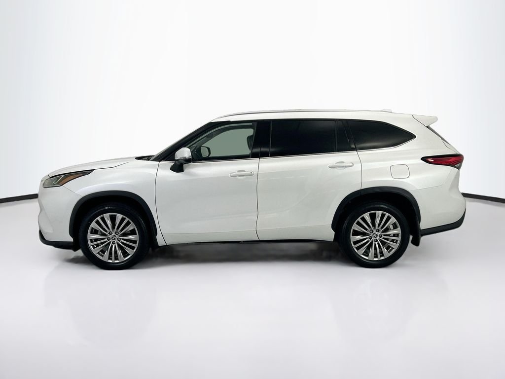 Used 2023 Pearl Toyota Platinum image 8