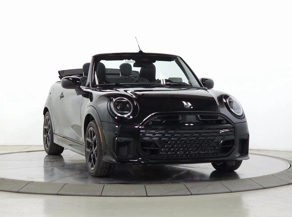 2026 MINI Convertible Cooper S's photo