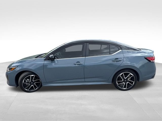 Used 2025 Gray Nissan SR image 5
