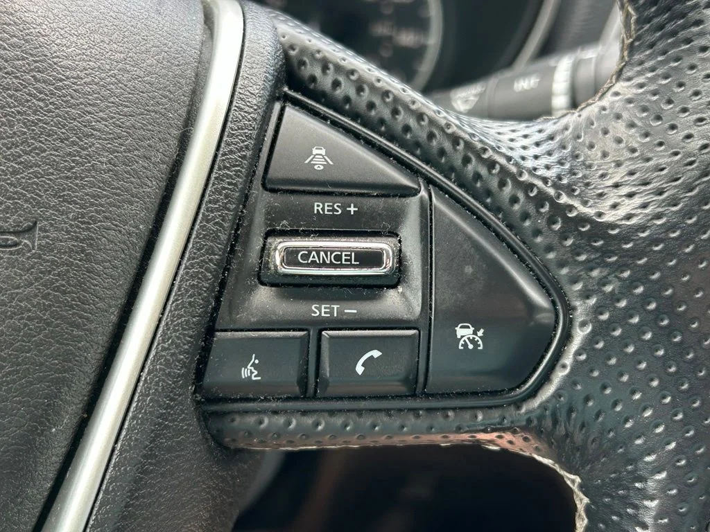 Used 2019 Gun Metallic Nissan 3.5 SV image 27