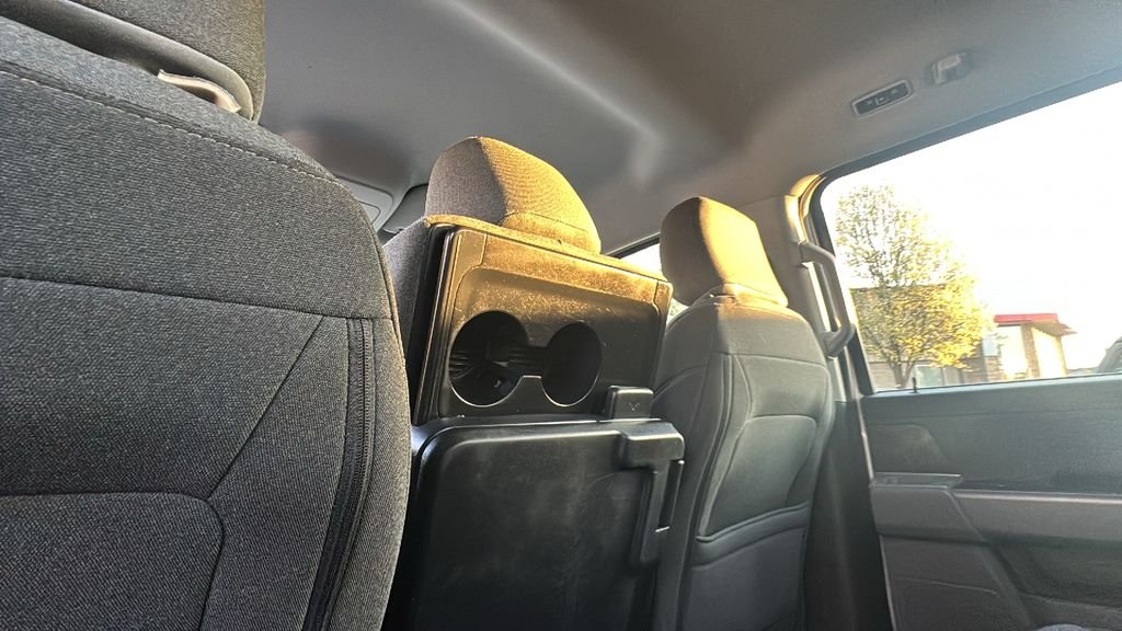 Used 2023 Oxford White Ford XLT image 24