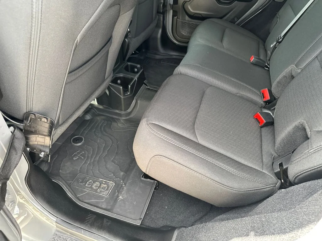 Used 2023 Gray Jeep Sport S image 35