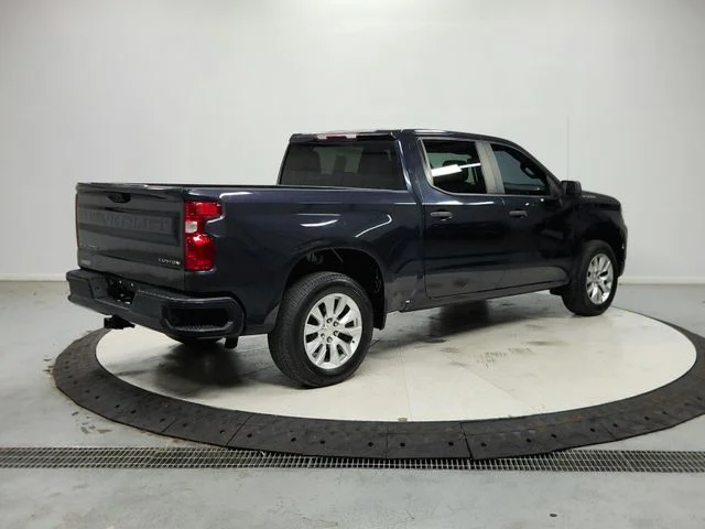 Used 2023 Gray Chevrolet Custom image 8
