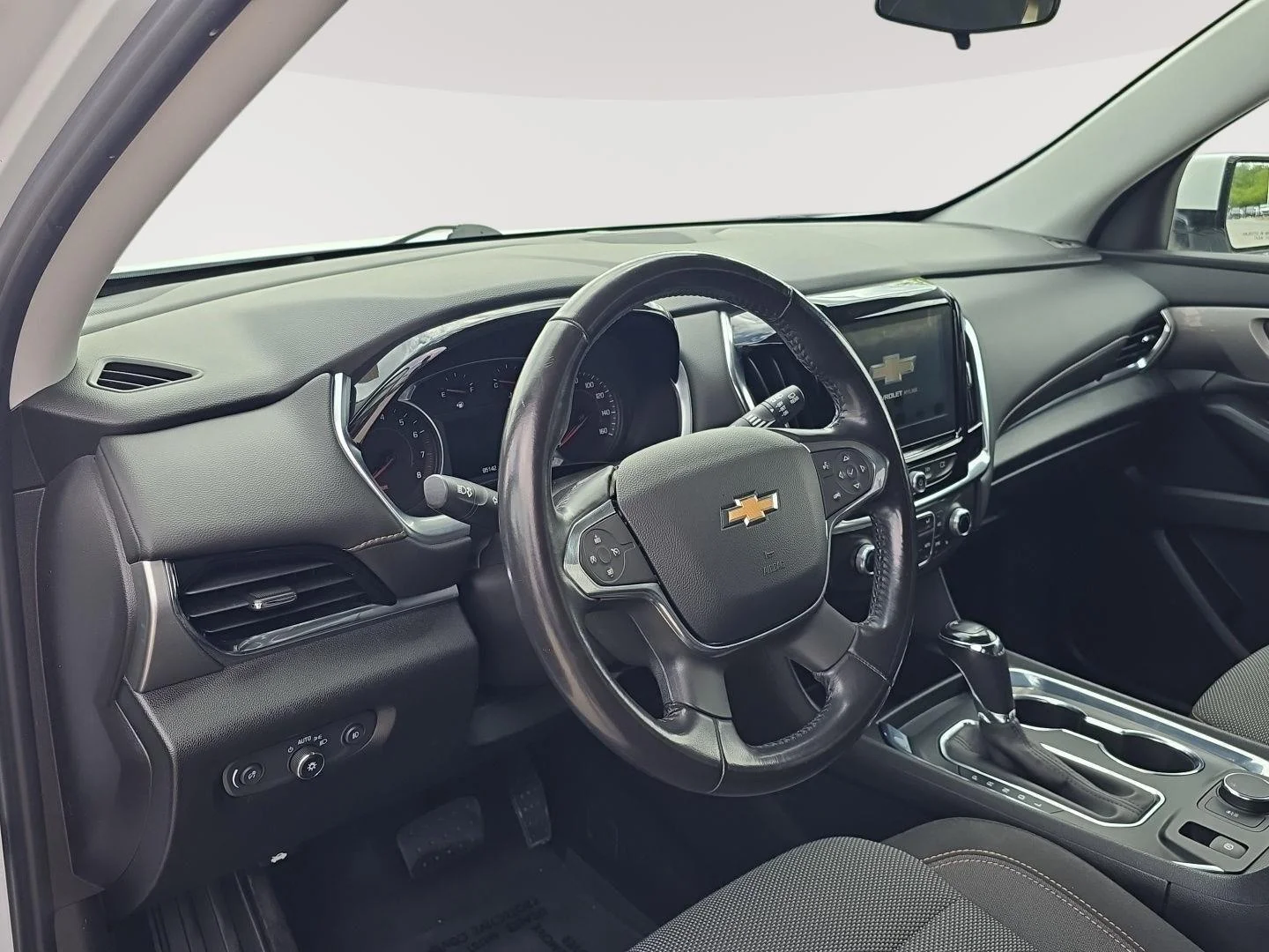 Used 2018 Chevrolet Traverse 1LT with VIN 1GNERGKW4JJ233937 for sale in La Vista, NE
