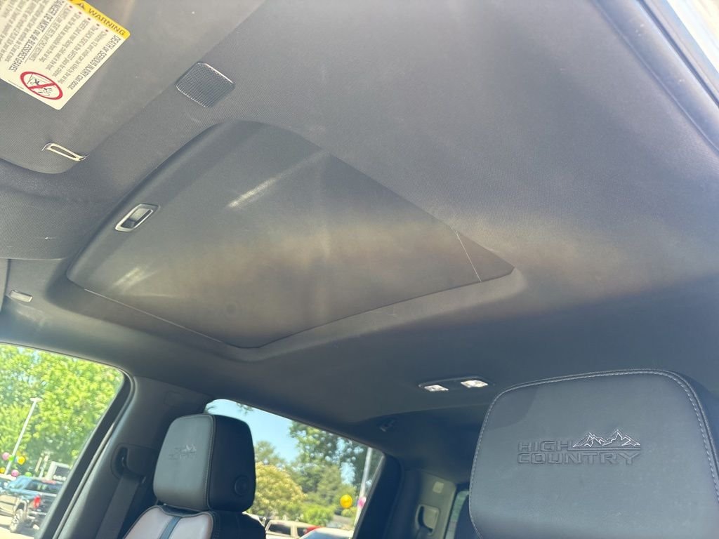 Used 2022 Beige Chevrolet High Country image 17