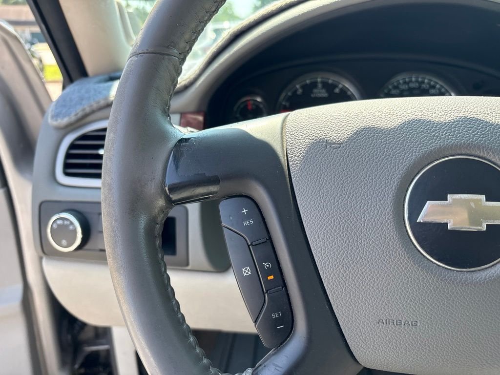 Used 2008 Silver Chevrolet LTZ image 20