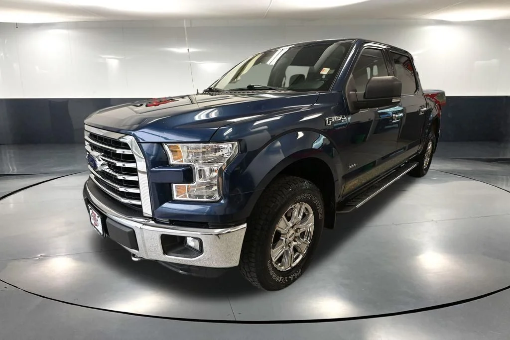 Used 2016 Blue Ford XLT image 12