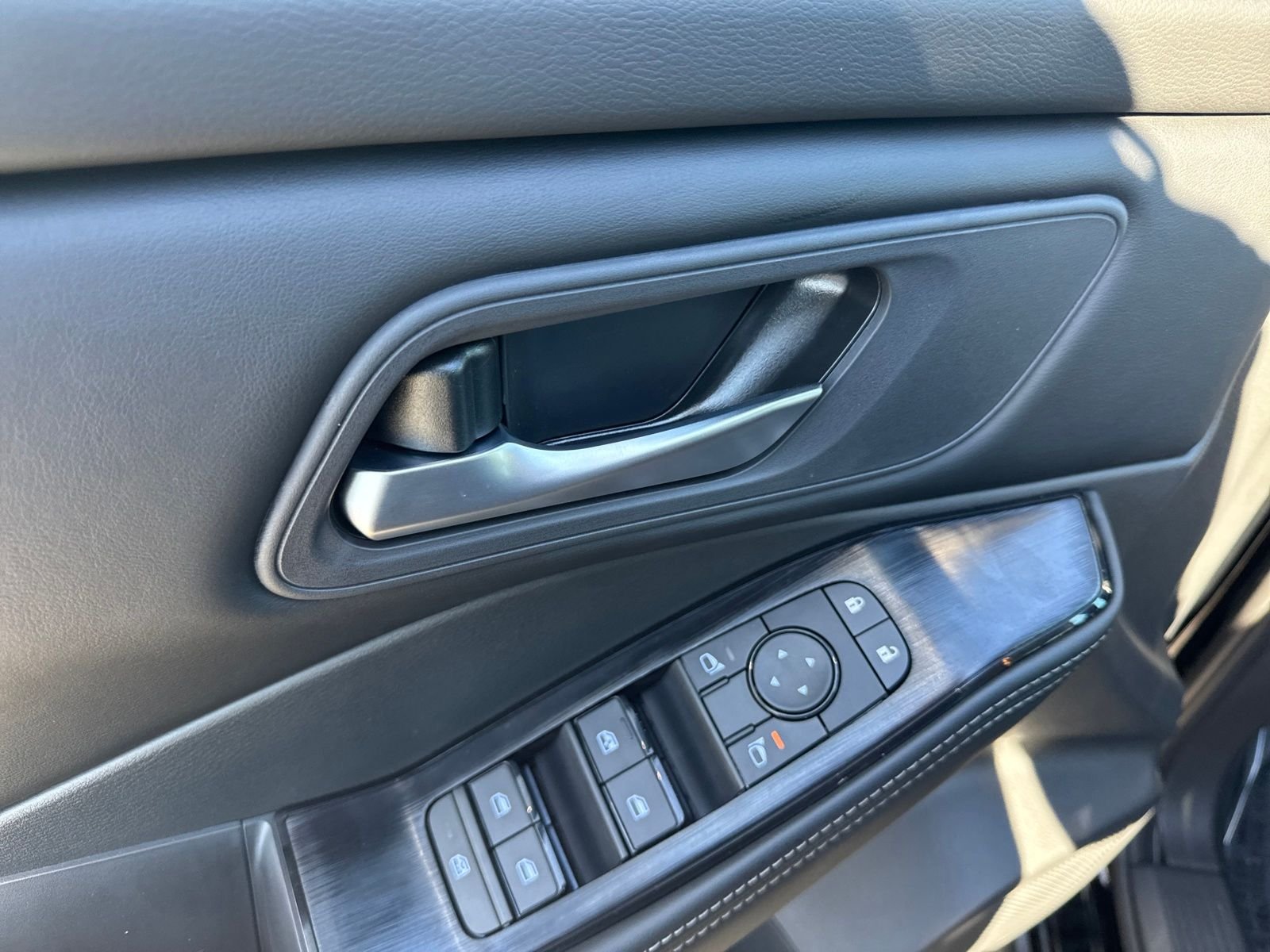 New 2026 Nissan Rogue SV 4D Sport Utility