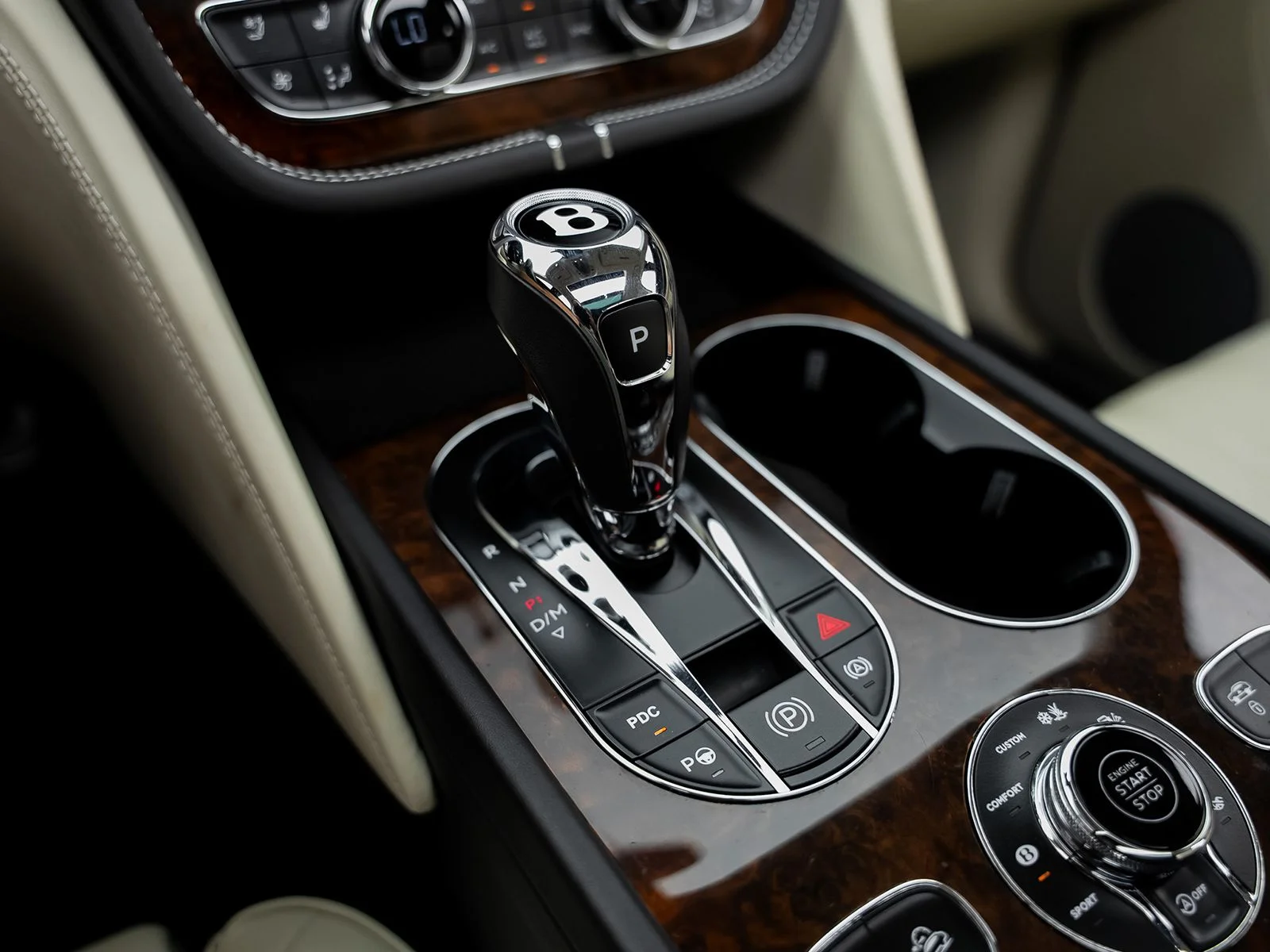 Used 2018 Gray Bentley W12 image 49