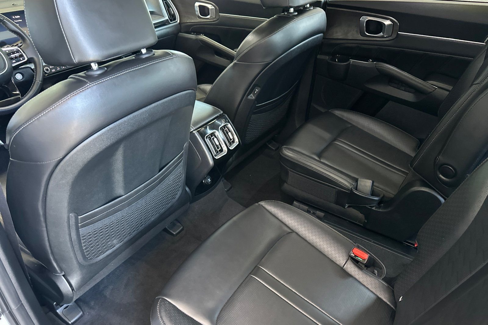 Used 2024 White Kia X-Line SX image 13