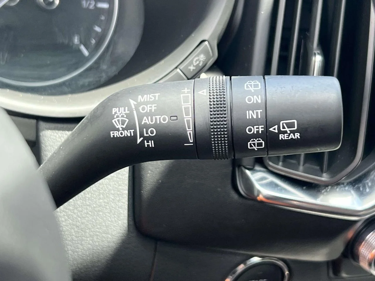 Certified Used 2025 Wind Chill Pearl Mazda 2.5 S Premium Plus Package image 37