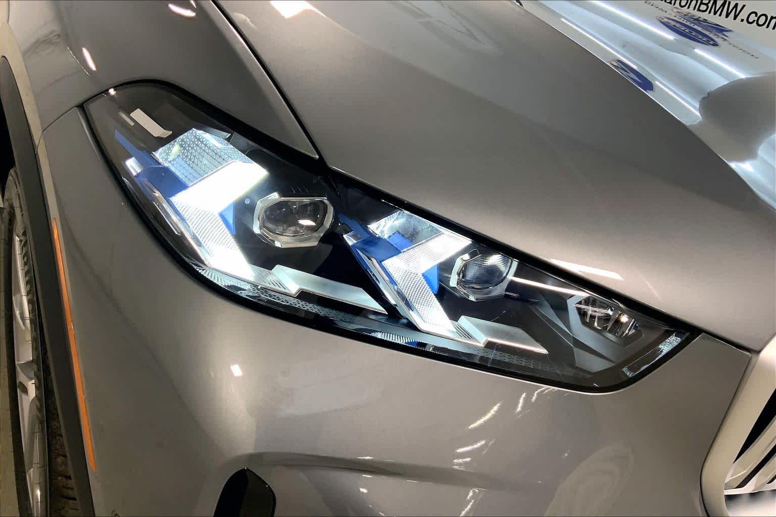 New 2026 Skyscraper Grey Metallic BMW xDrive40i image 13