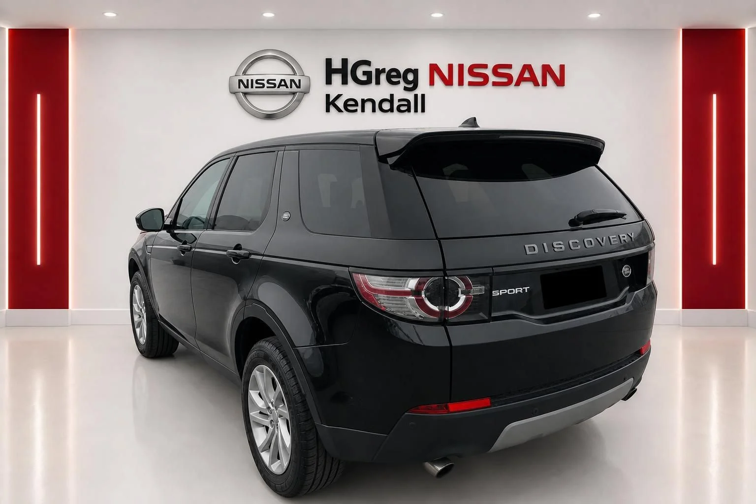 Used 2016 Land Rover Discovery Sport HSE with VIN SALCR2BG9GH552285 for sale in Palmetto Bay, FL
