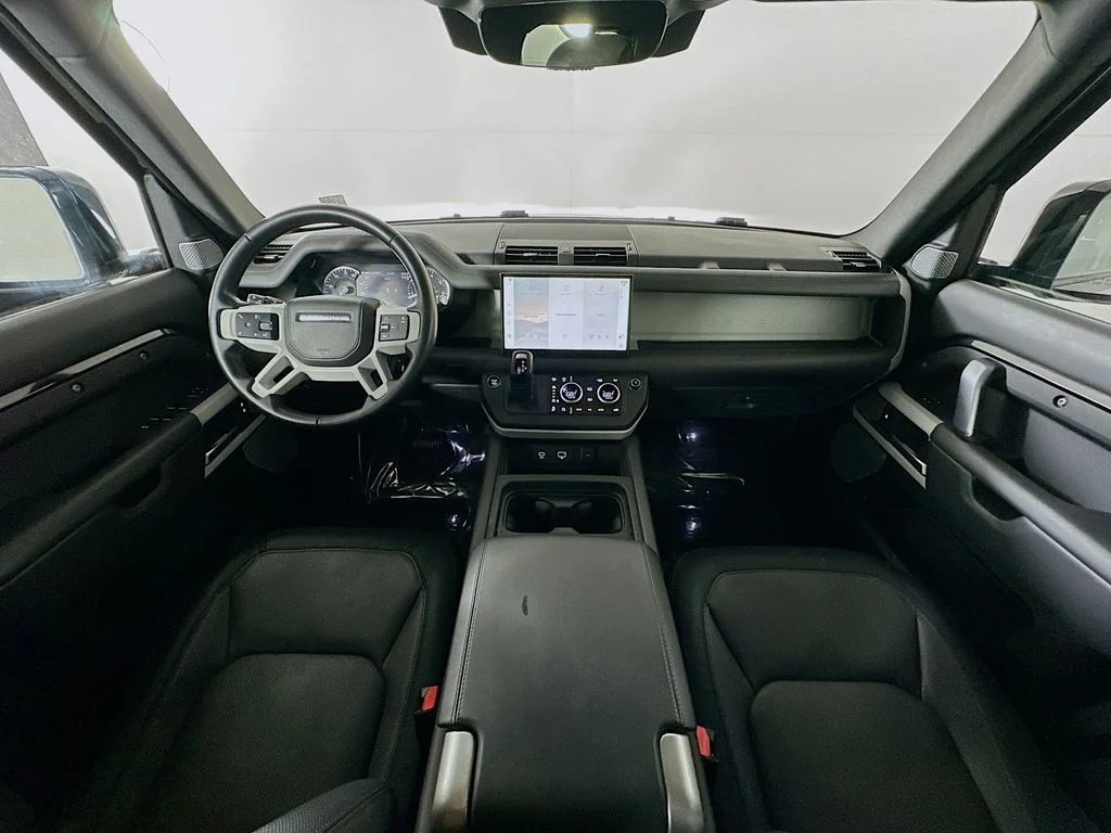 Certified Used 2023 Santorini Black Metallic Land Rover X-Dynamic SE image 26