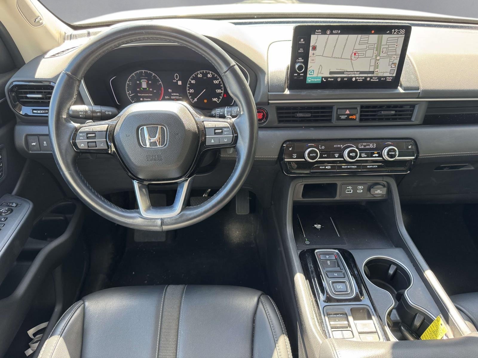 Used 2023 Silver Honda Touring image 3