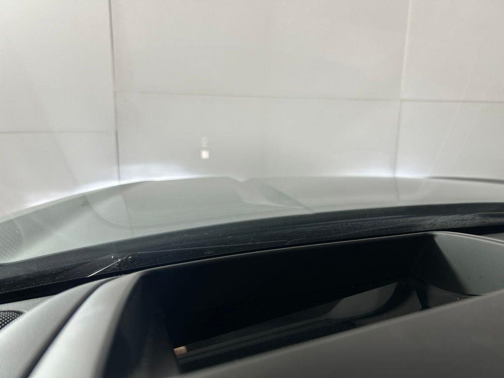 Used 2023 Sterling Metallic GMC AT4 image 30