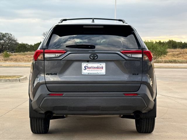 Used 2024 Gray Toyota XLE Premium image 7