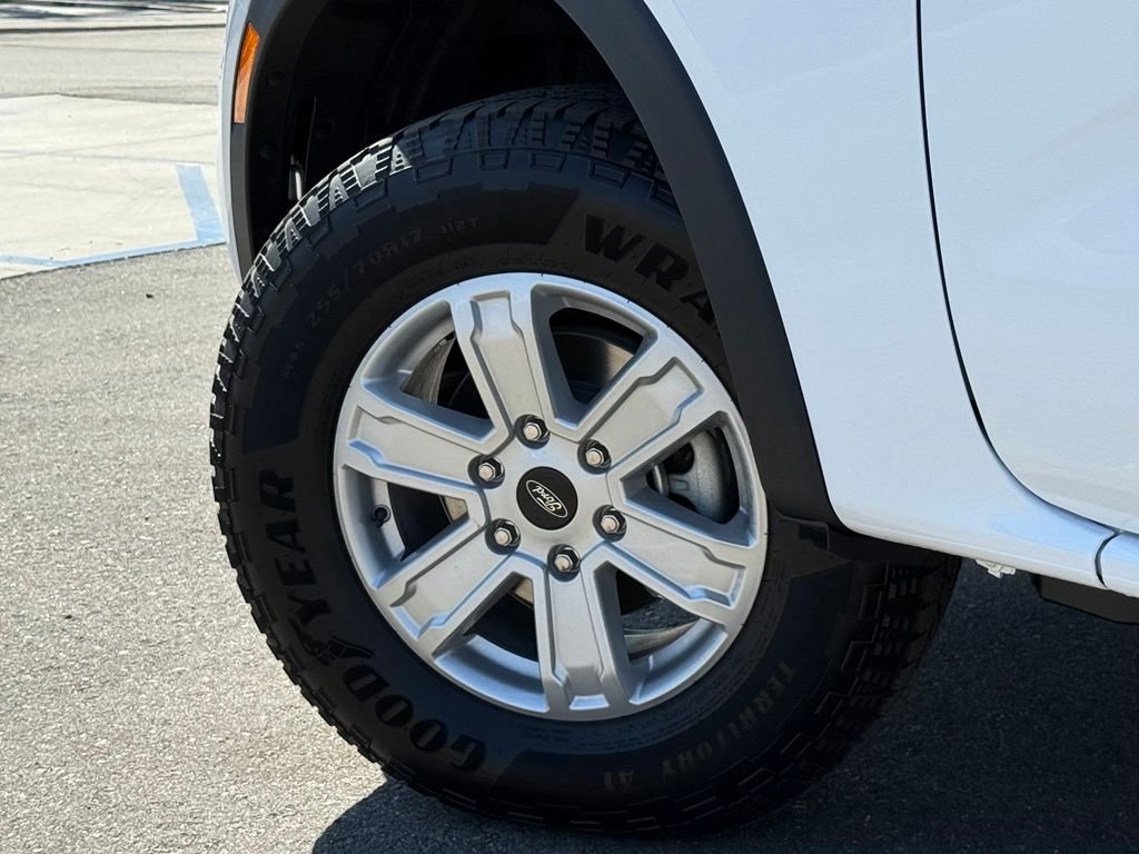 New 2026 Oxford White Ford XL image 15