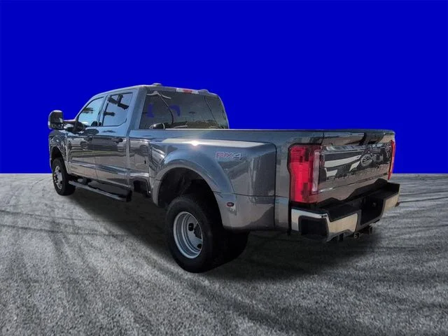 Certified Used 2026 Carbonized Gray Metallic Ford XLT image 6