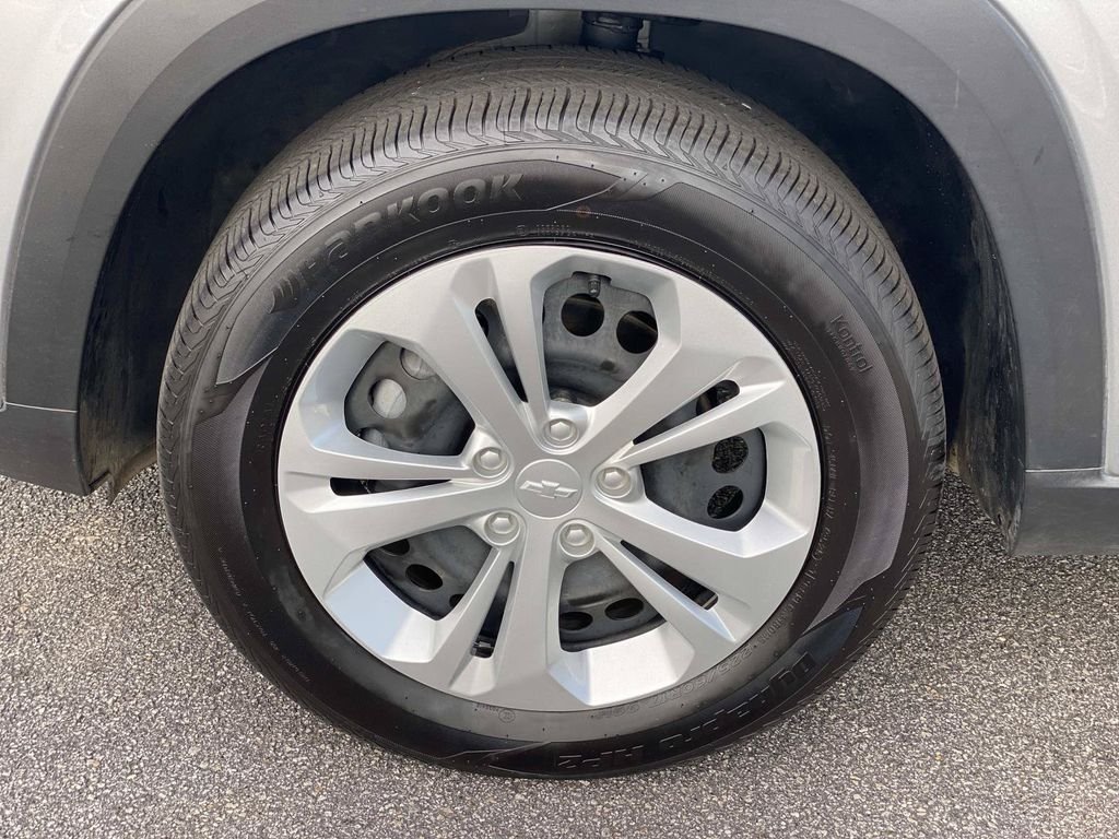Used 2026 Sterling Gray Metallic Chevrolet LS image 11