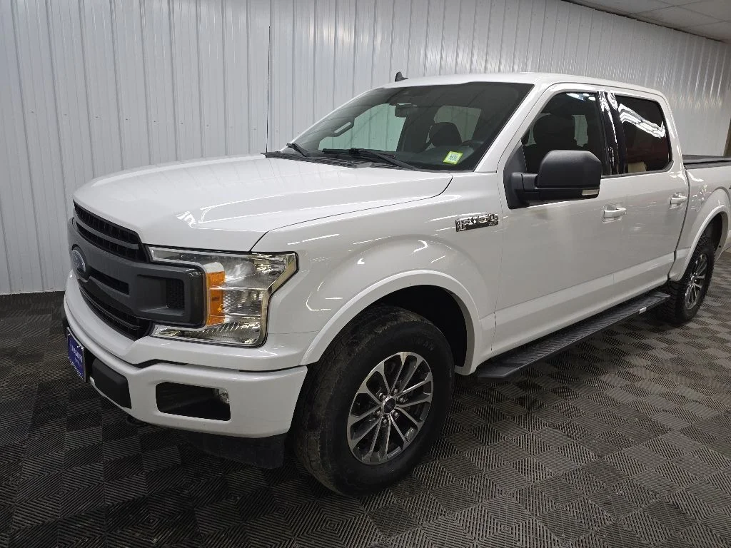 Used 2020 White Ford XLT image 8
