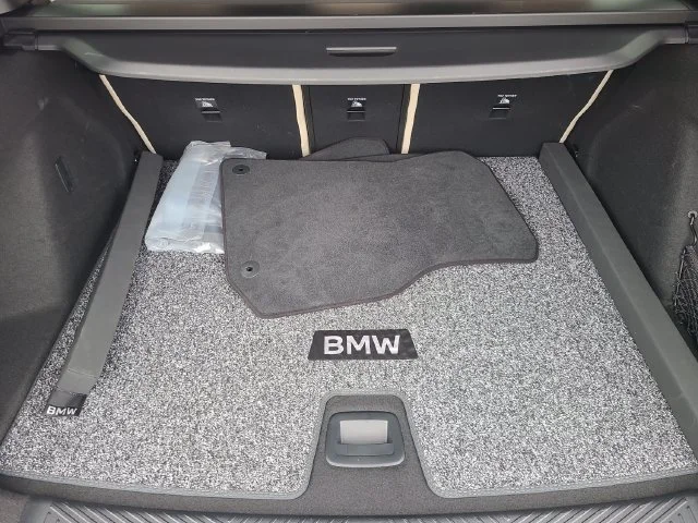 Used 2026  BMW 30 xDrive image 9