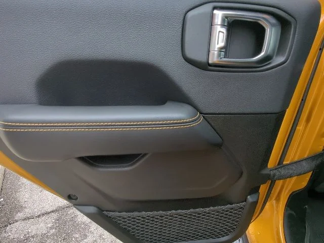 New 2026 Goldilocks Exterior Paint Jeep Sahara image 25