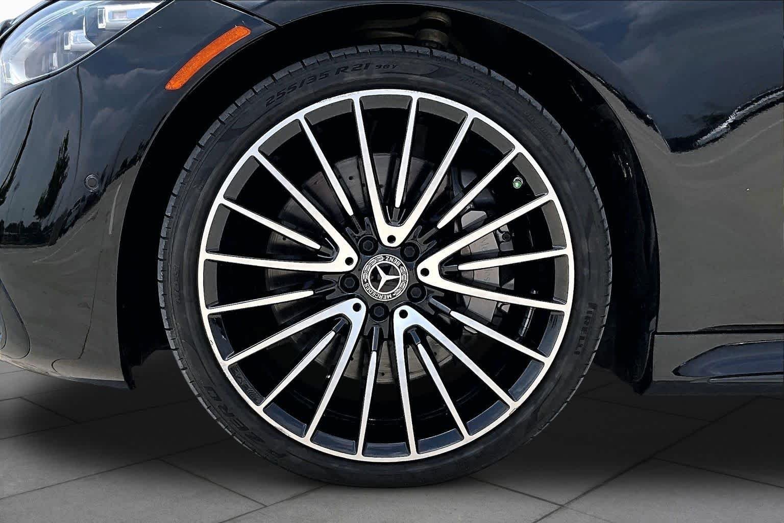 Used 2022 Obsidian Black Mercedes-Benz S 580 image 11