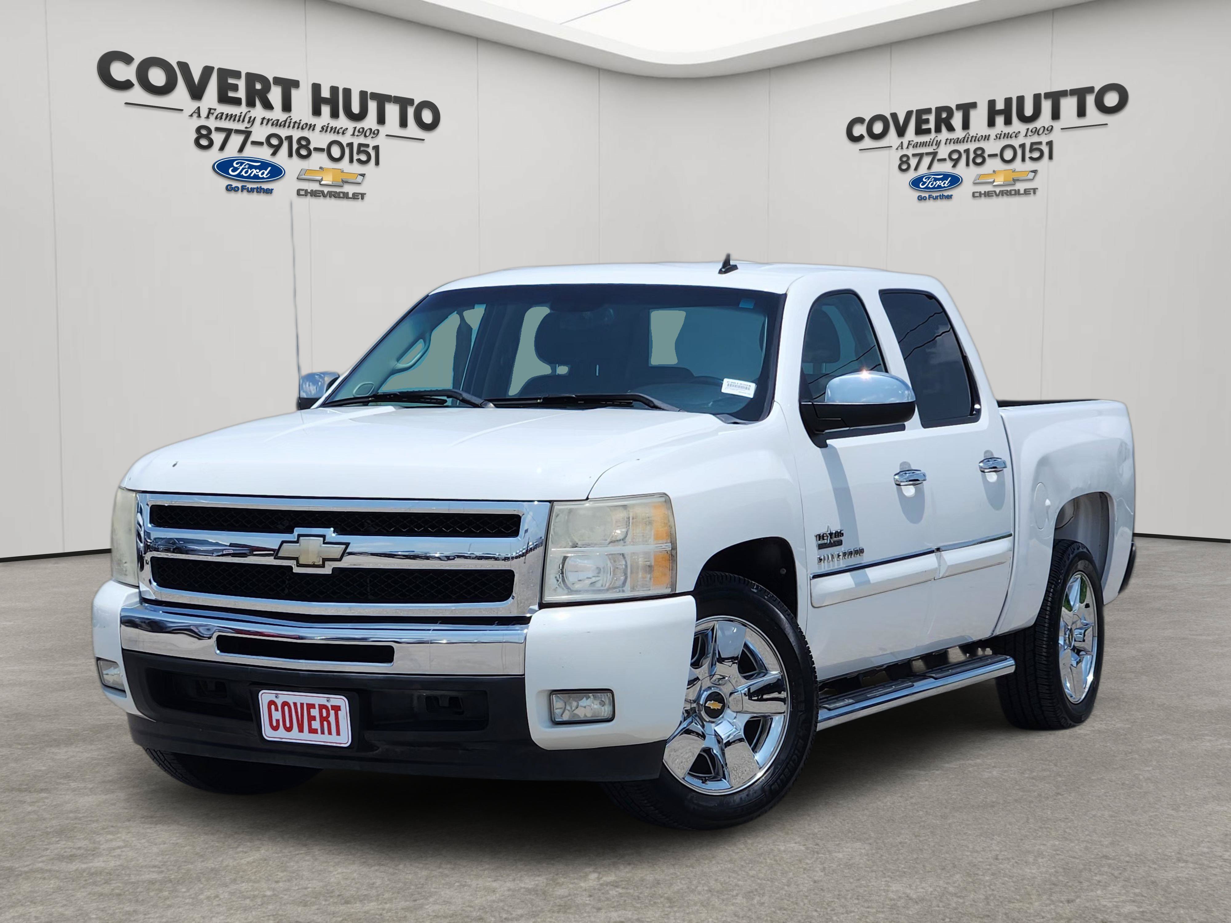 Used 2009 SUMMIT WHITE Chevrolet LT image 1