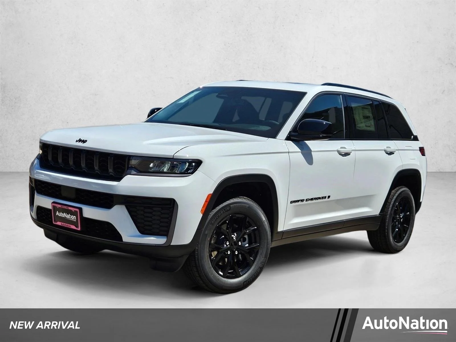 New 2026 Bright White Clearcoat Jeep Laredo Altitude image 1