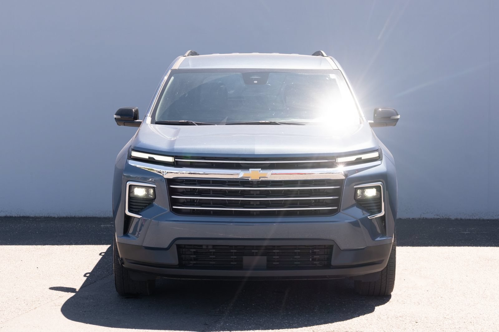 Used 2025 Lakeshore Blue Metallic Chevrolet LT image 19