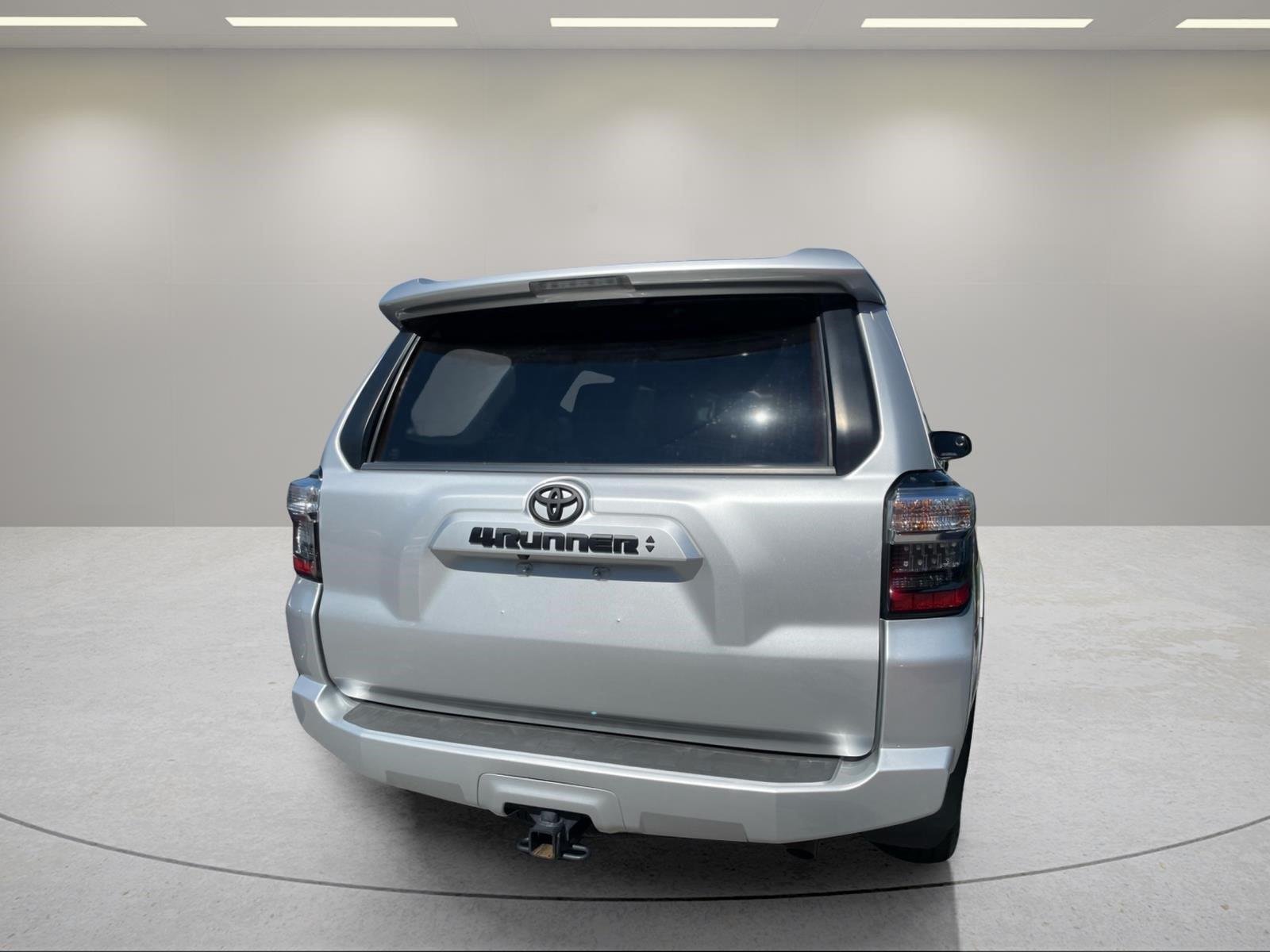 Used 2021 Classic Silver Metallic Toyota SR5 Premium image 13