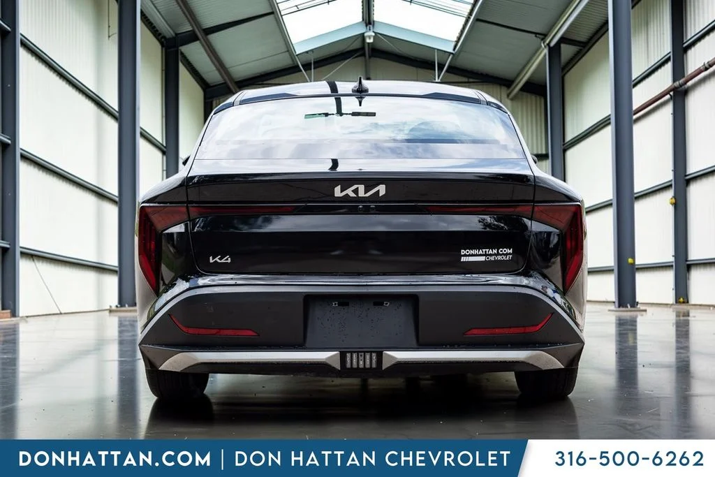 Used 2025 Black Kia LXS image 23