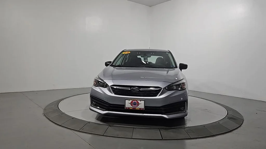 Used 2020 Silver Subaru Base image 9
