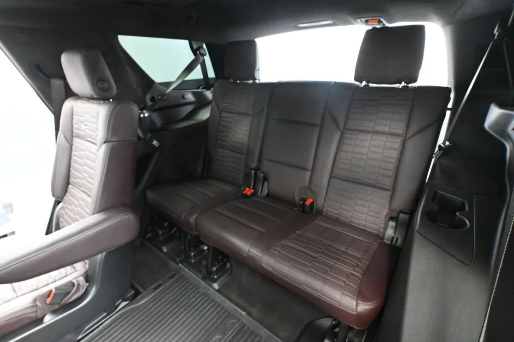 2024 Cadillac Escalade V-Series - Photo 37