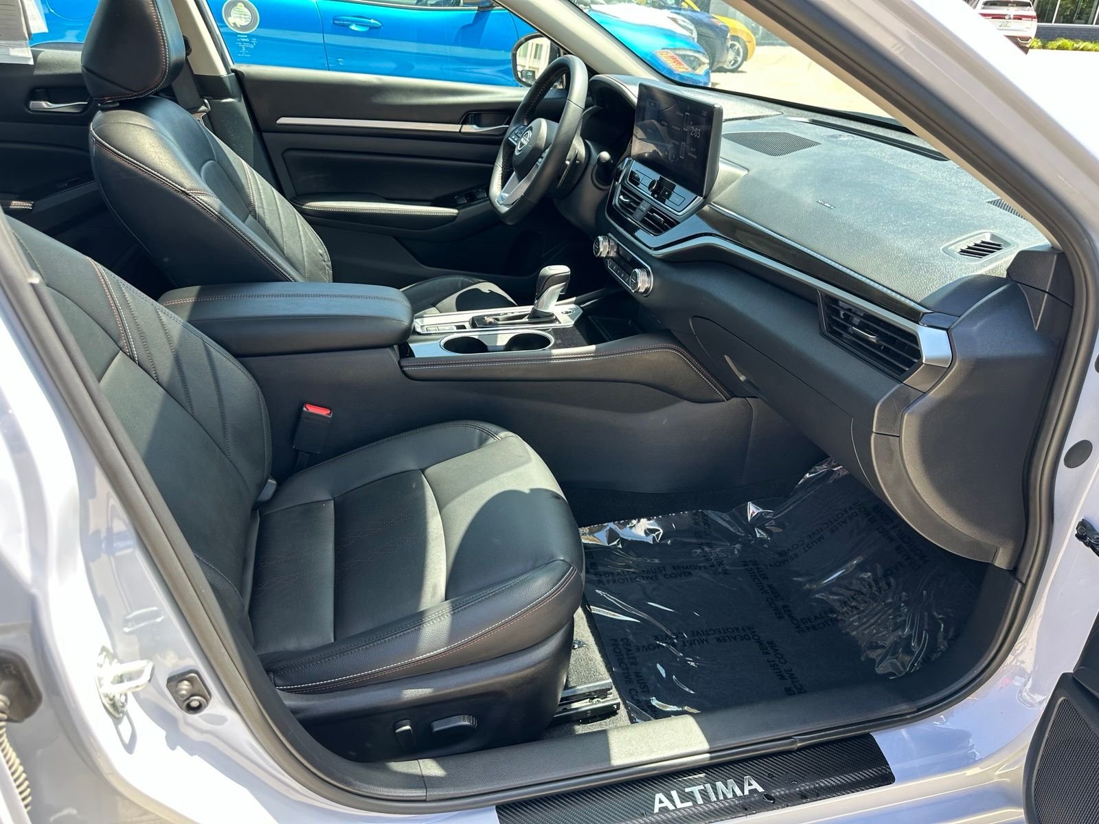 Used 2025 Gray Nissan 2.5 SR image 8