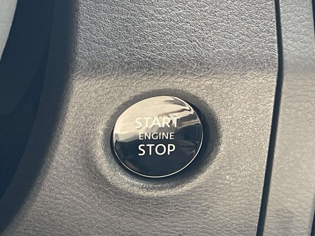 New 2026 Glacier White Nissan King Cab® S image 22