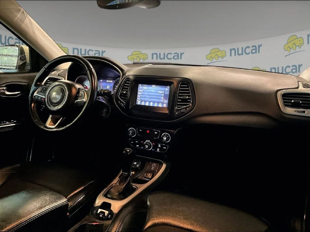 Used 2018 White Jeep Latitude image 14