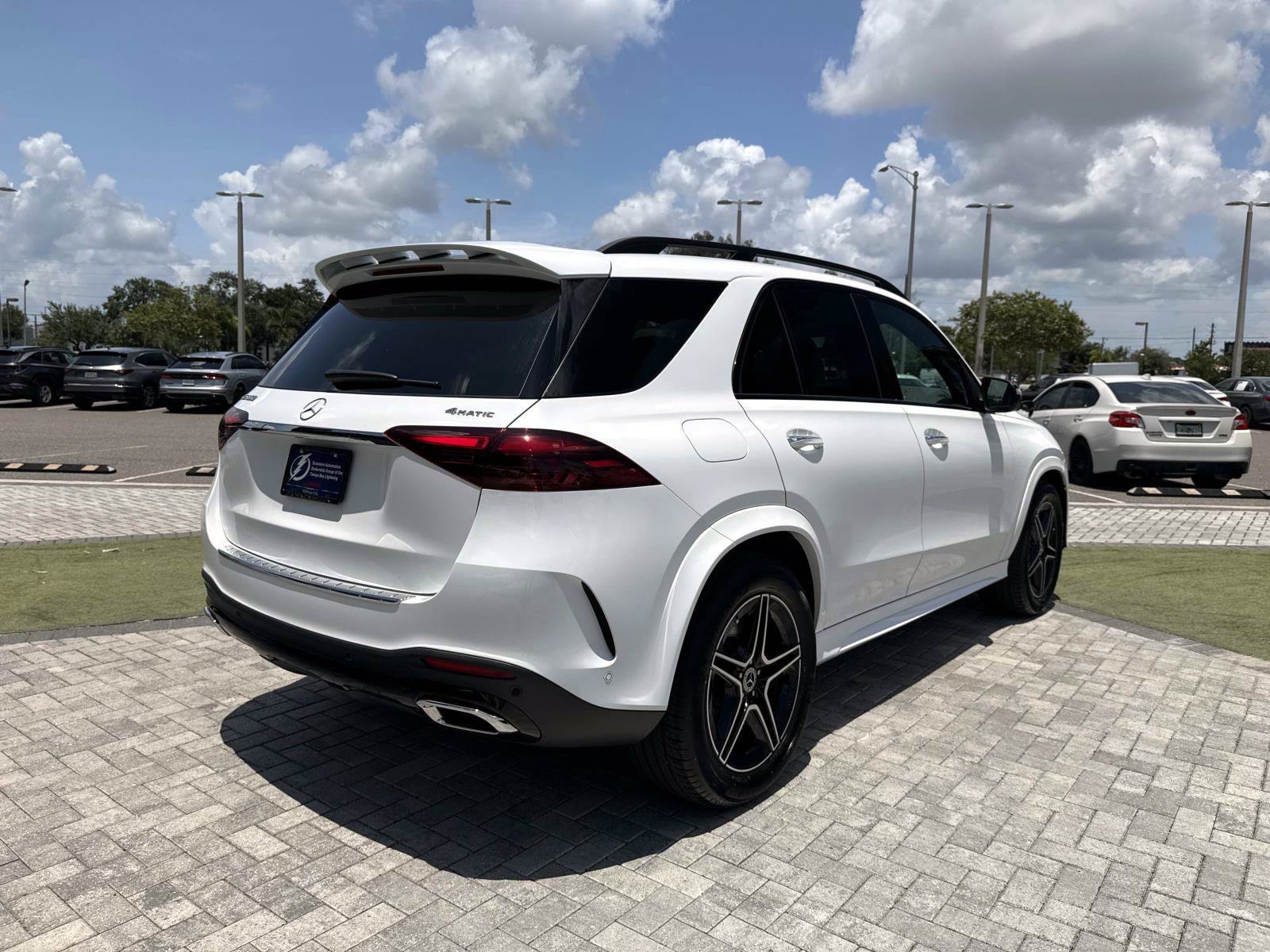 New 2026 Moonlight White Mercedes-Benz 350 4MATIC® SUV image 5