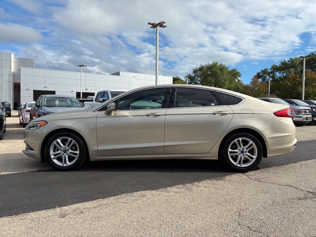 Used 2018 Gold Ford SE image 7
