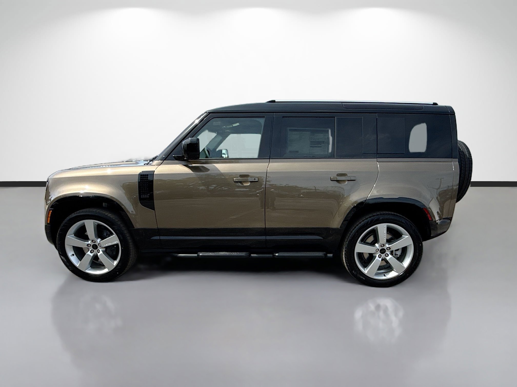 New 2026 Gondwana Stone LAND ROVER X-Dynamic SE image 2
