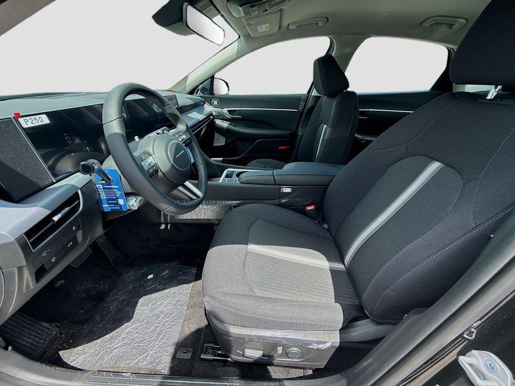New 2026 Abyss Black Hyundai SEL Sport image 14