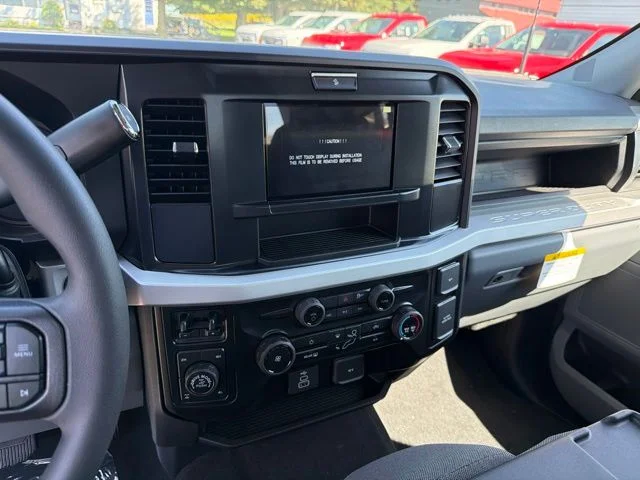 New 2027 Oxford White Ford F-350® XL image 27