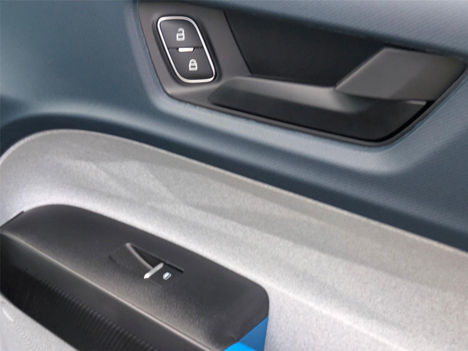 New 2026 Shadow Black Ford XLT image 31