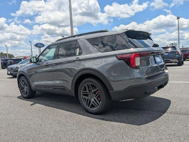 New 2026 Carbonized Gray Metallic Ford ST-Line image 34