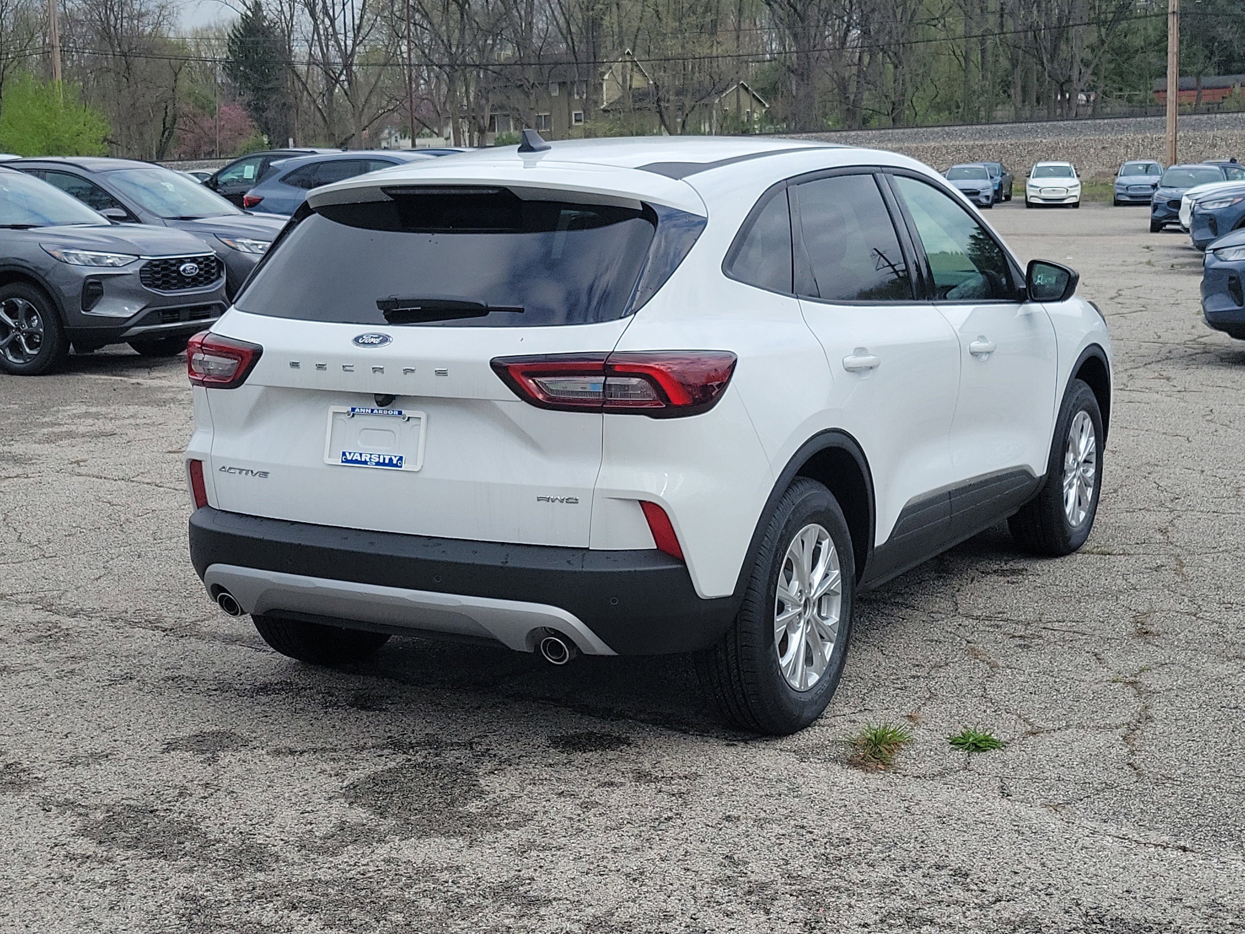 New 2026 Oxford White Ford Active® image 4