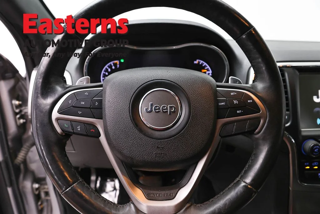 Used 2017 Silver Jeep Altitude image 10