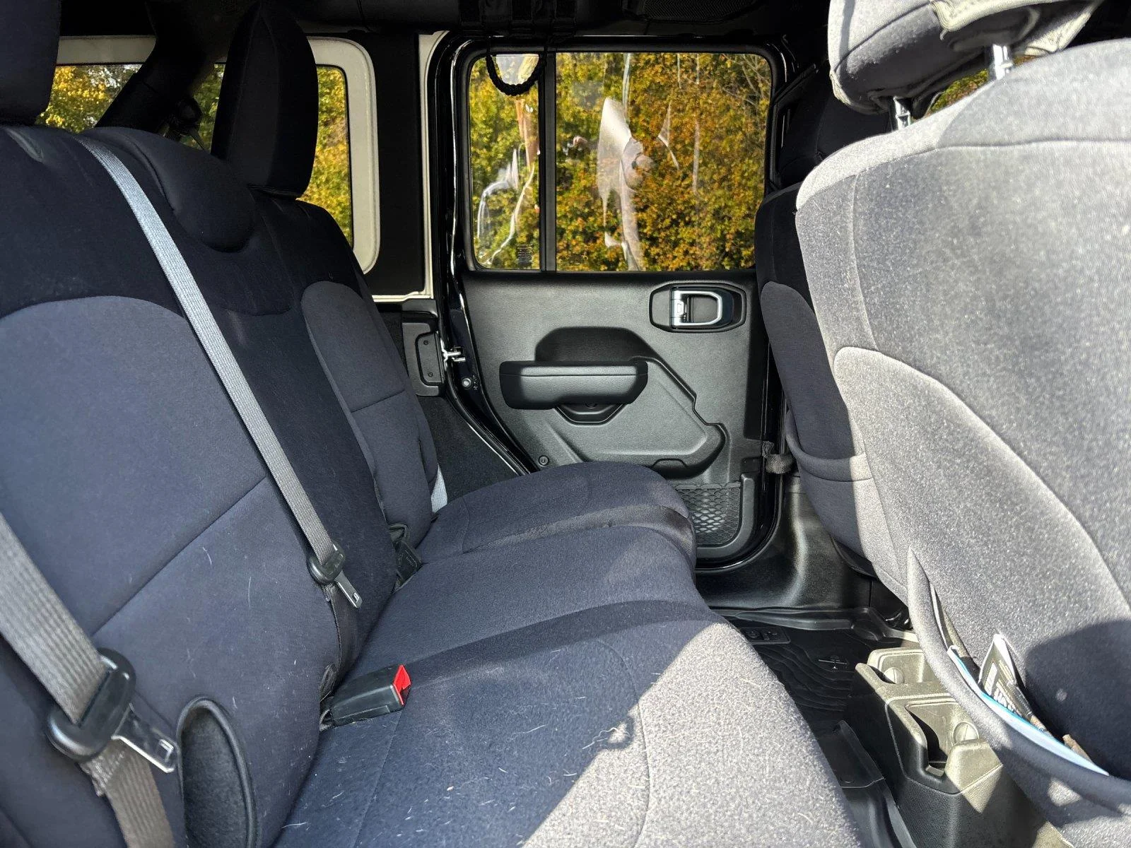 Used 2022 Black Clearcoat Jeep Unlimited Sport Altitude image 35