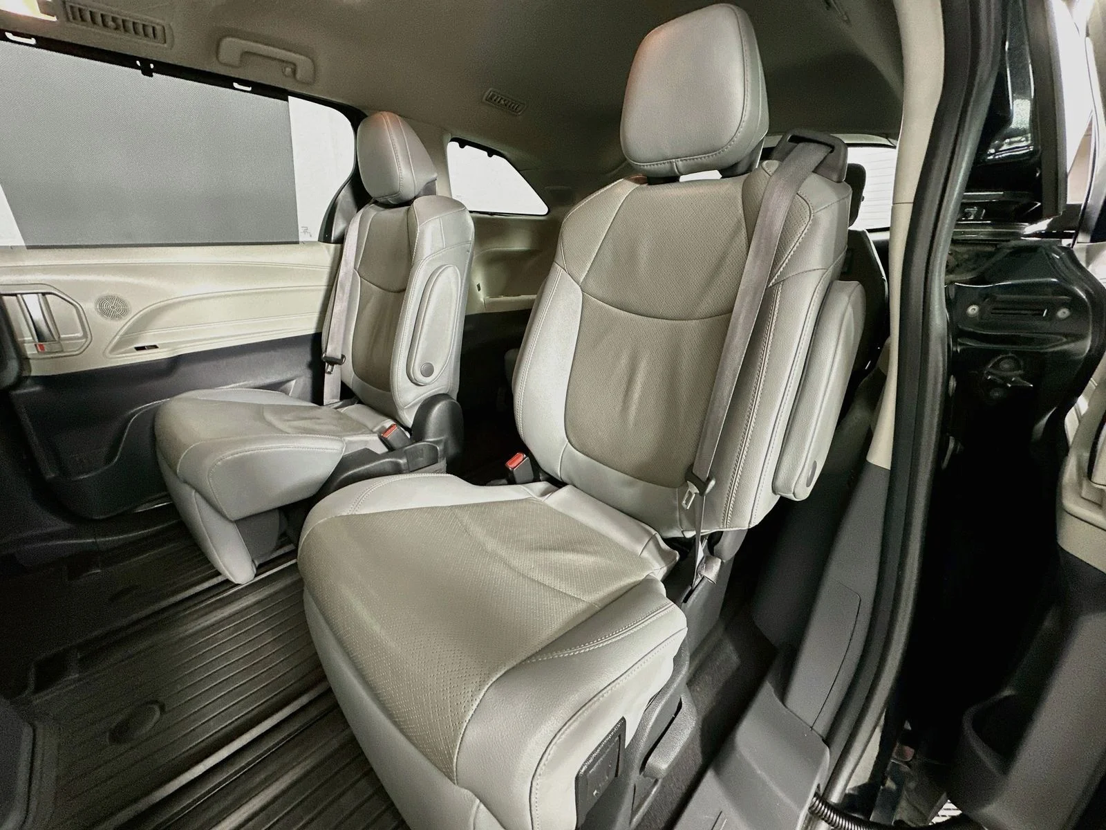 Used 2022 Midnight Black Metallic Toyota Limited image 25