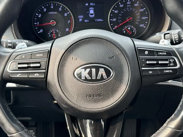 Used 2018 Black Kia  image 17